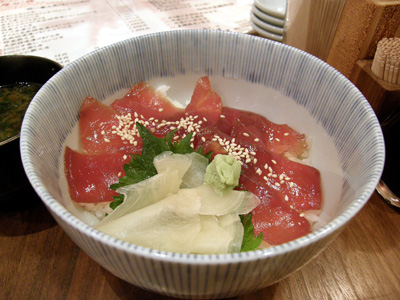 マグロ丼