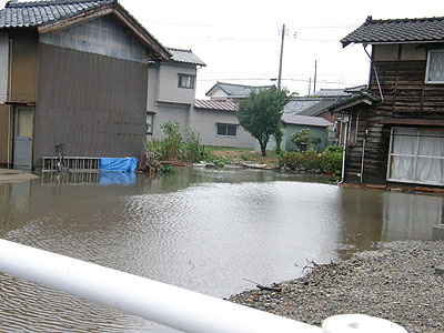 豪雨